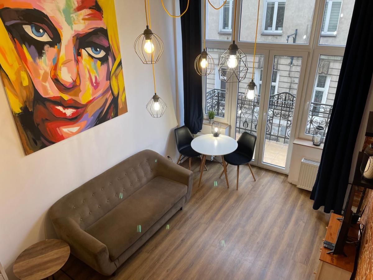شقة Urokliwy Loft W Ncl Kamienica Vabank Nr 18 وودج المظهر الخارجي الصورة
